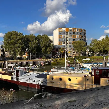 B&B Unitas Rotterdam-2