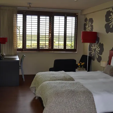 Bed & Breakfast Flowerzzz...-3